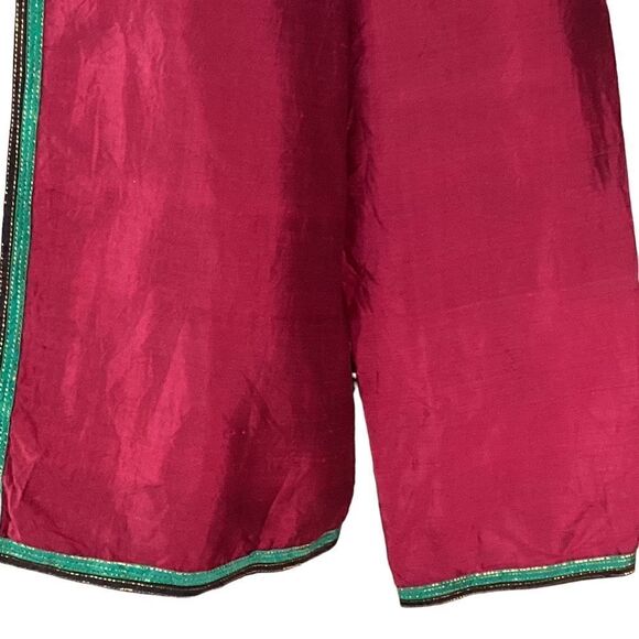 Vintage fuchsia jacket with cougar/leopard appliqué.  0618 - Picture 3 of 8